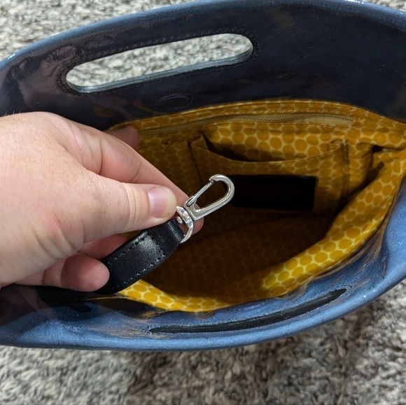 Brighton blue small patent leather shoulder bag - Picture 12 of 13